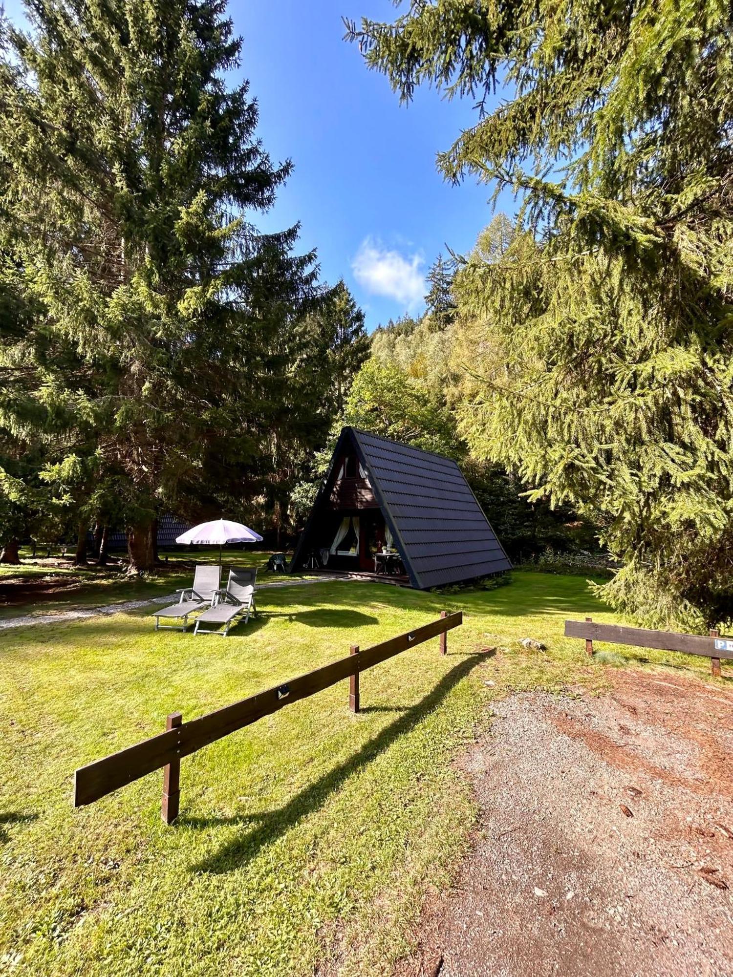Ferienhaeuser Am Waldschloesschen 劳滕塔尔 外观 照片