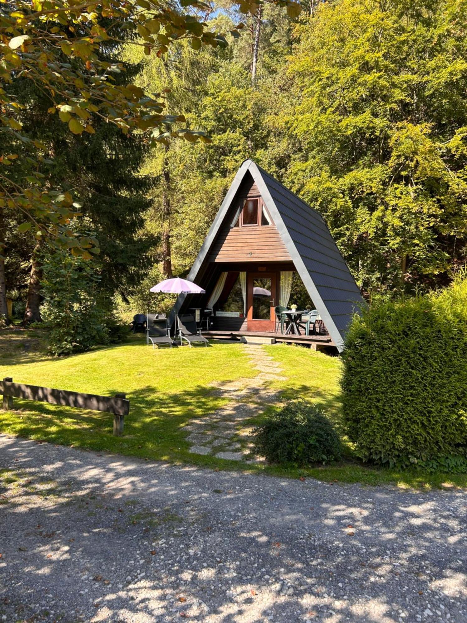 Ferienhaeuser Am Waldschloesschen 劳滕塔尔 外观 照片